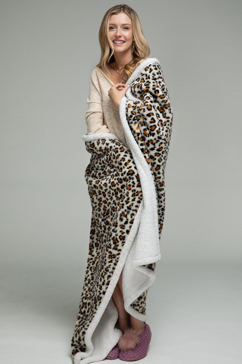 Cozy Up Blanket in Leopard
