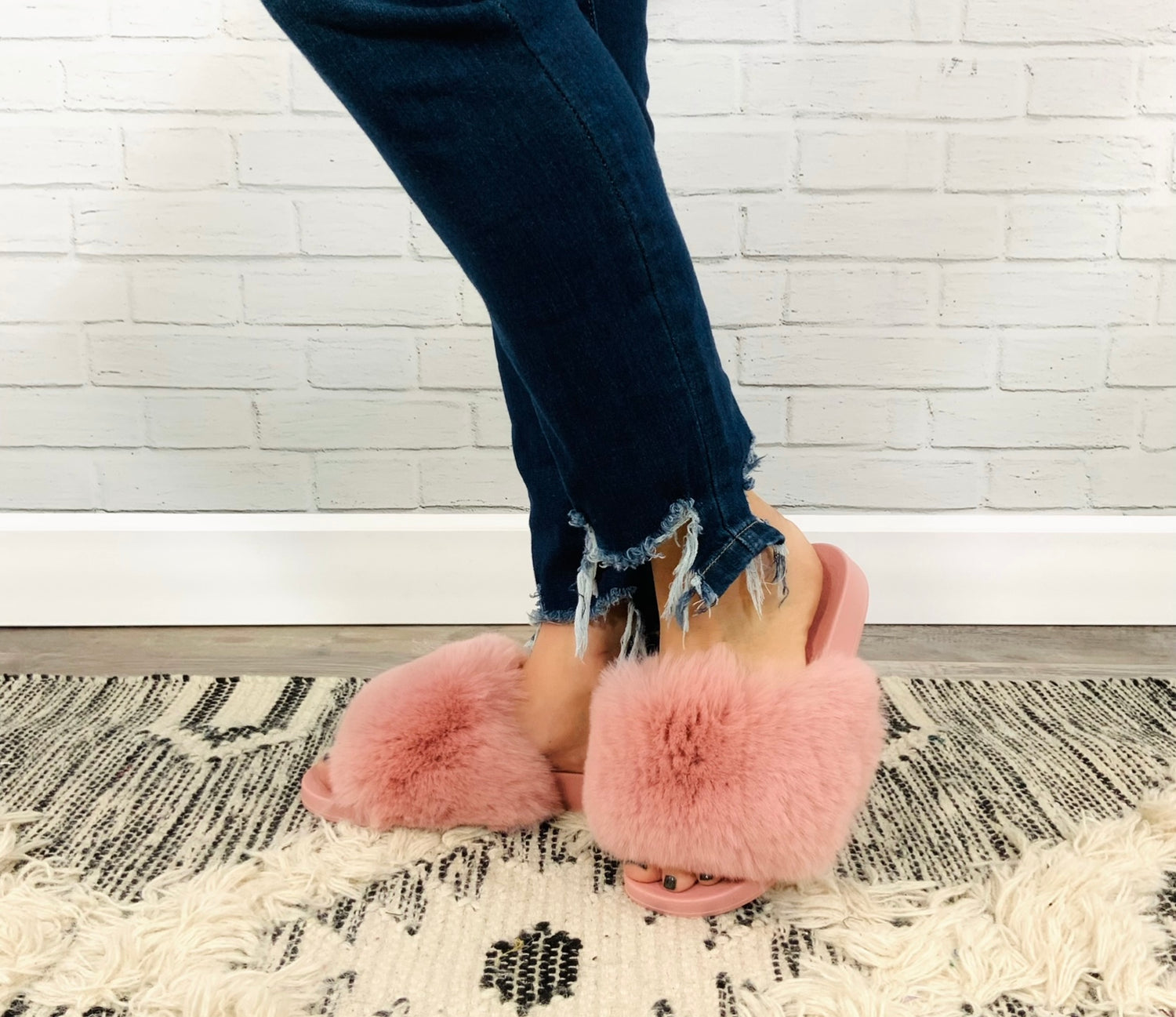 It's The Weekend Faux Fur Slipper Sandals